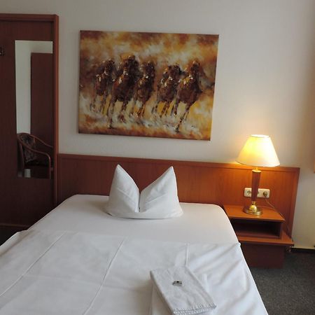 Hotel Carl Von Clausewitz Burg bei Magdeburg Phòng bức ảnh
