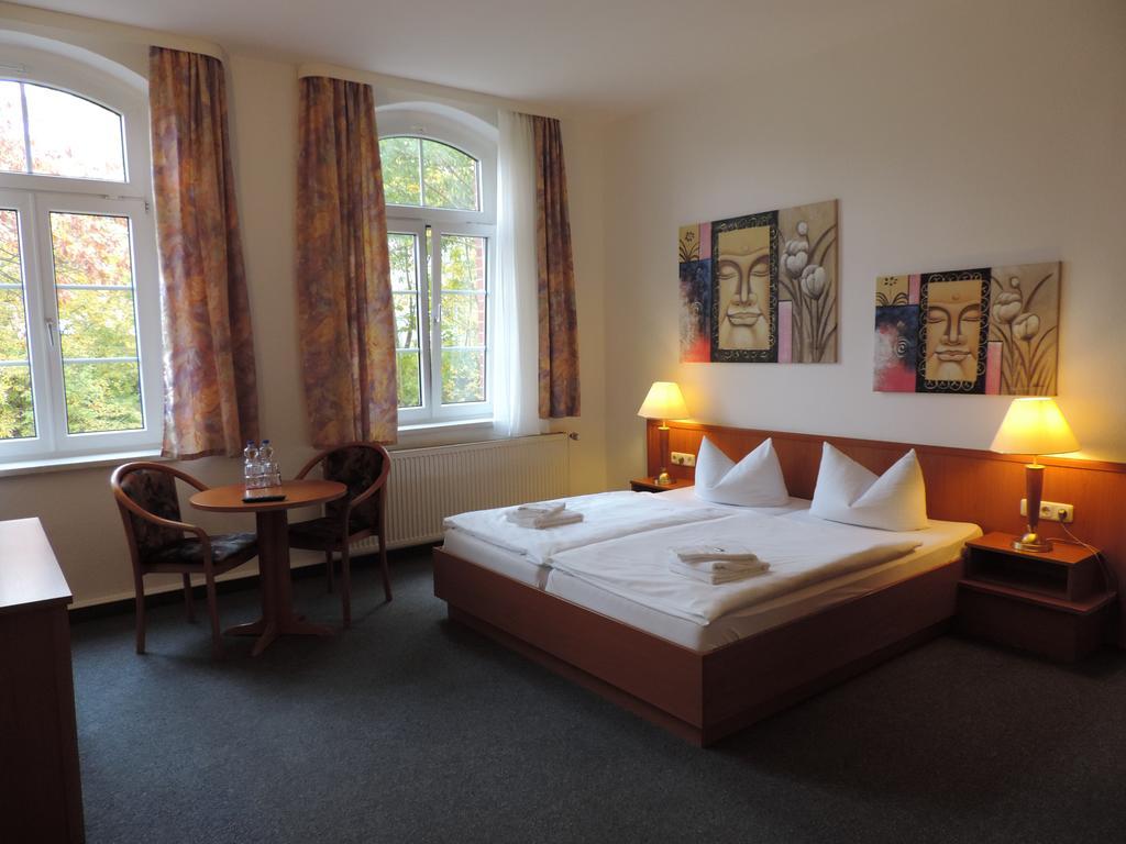 Hotel Carl Von Clausewitz Burg bei Magdeburg Ngoại thất bức ảnh